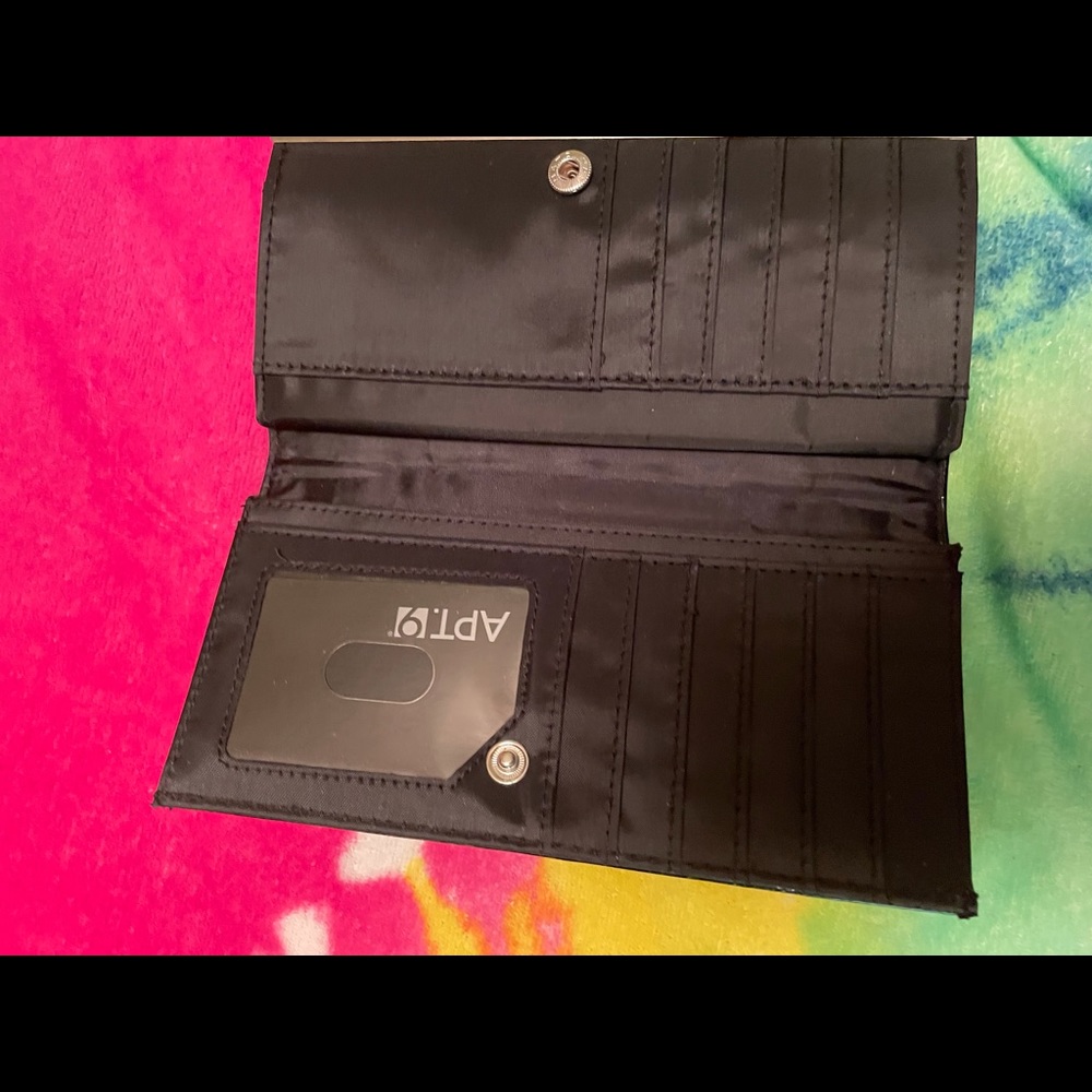 Wallet - Picture 4 of 4